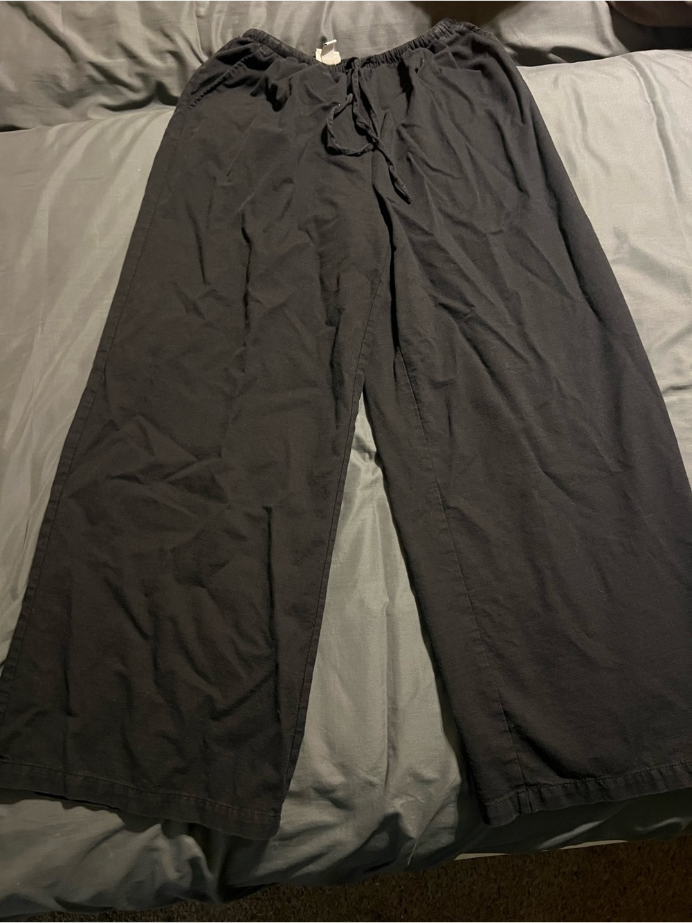 Junior’s Black Elastic-Waist Wide Leg Pants